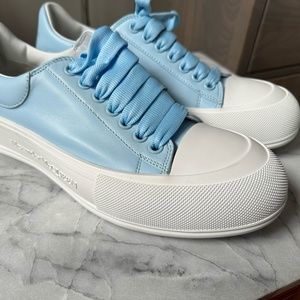 Alexander McQueen Cornflower Blue Sneaker Size 43E / US 9.5 / 10